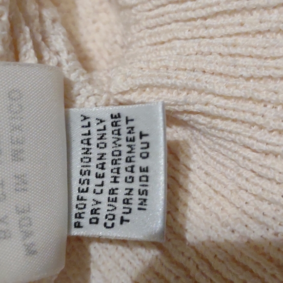 St John Marie Gray Sweater Cable Cream V Neck  Petite VTG Authentic - Picture 6 of 8